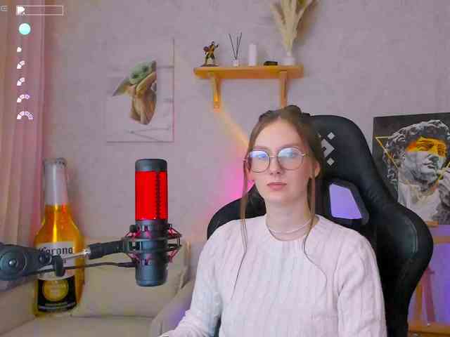 KiraRumGirl webcam