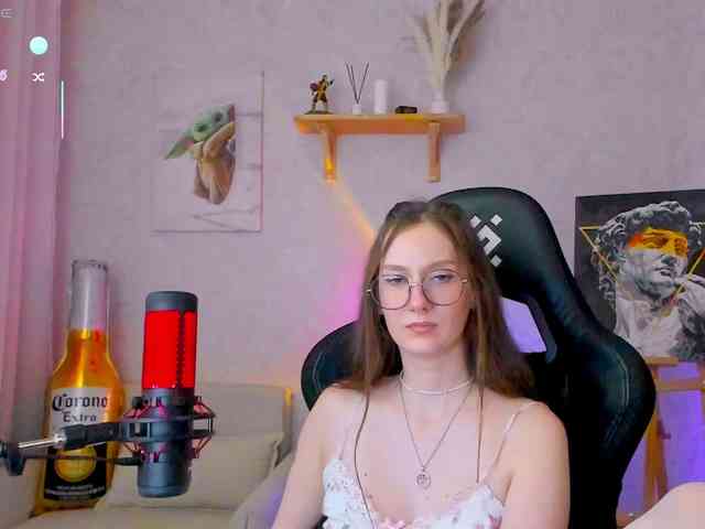 KiraRumGirl webcam