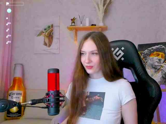 KiraRumGirl webcam