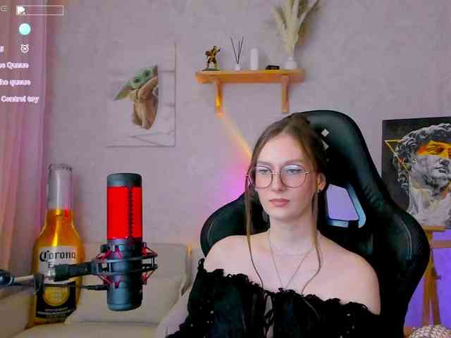 KiraRumGirl webcam