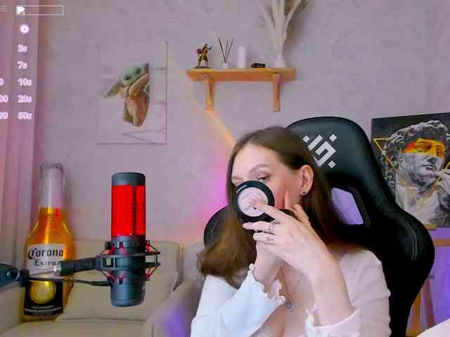 KiraRumGirl webcam