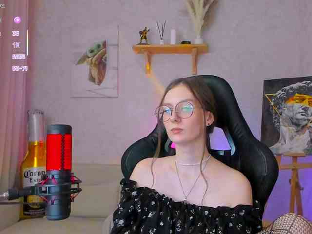 KiraRumGirl webcam