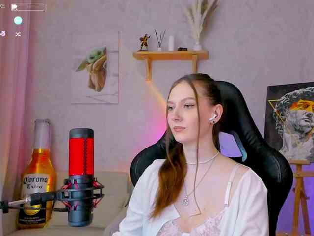 KiraRumGirl webcam