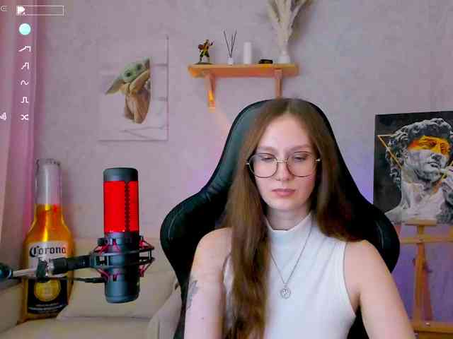 KiraRumGirl webcam