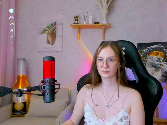 KiraRumGirl webcam