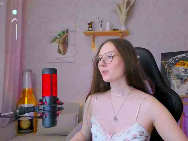 KiraRumGirl webcam