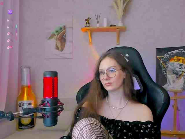 KiraRumGirl webcam