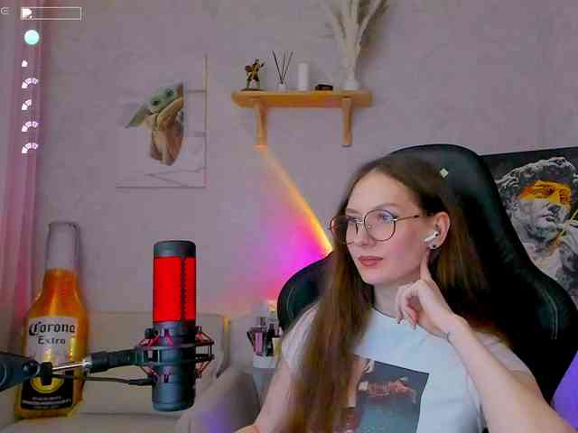 KiraRumGirl webcam