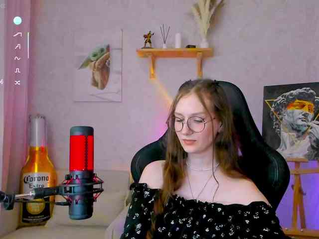 KiraRumGirl webcam