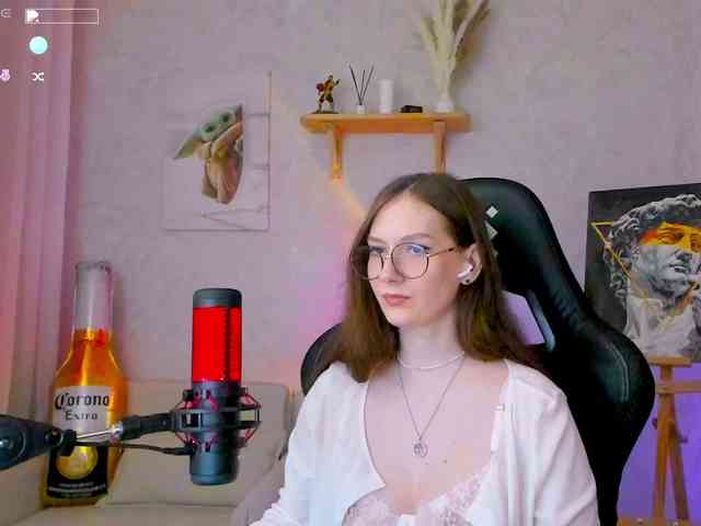 KiraRumGirl webcam