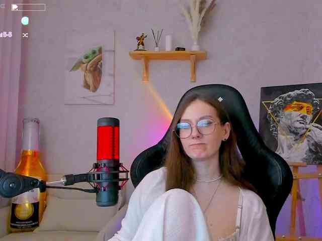 KiraRumGirl webcam
