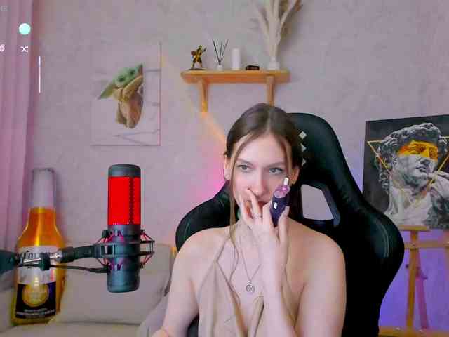 Модель: KiraRumGirl
