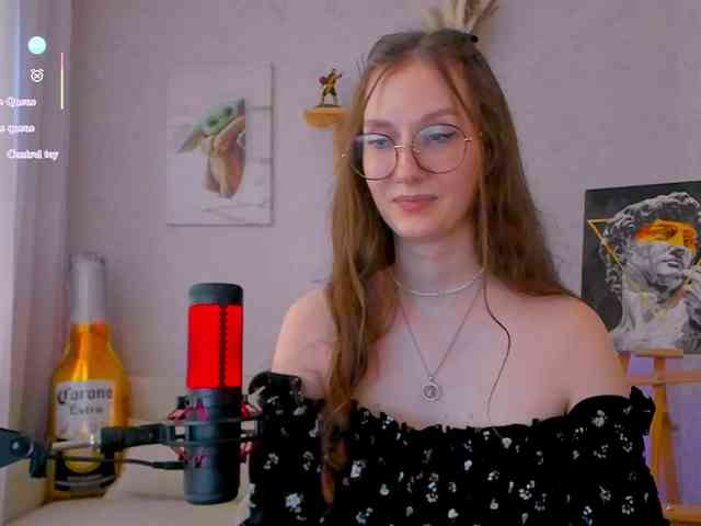 KiraRumGirl webcam