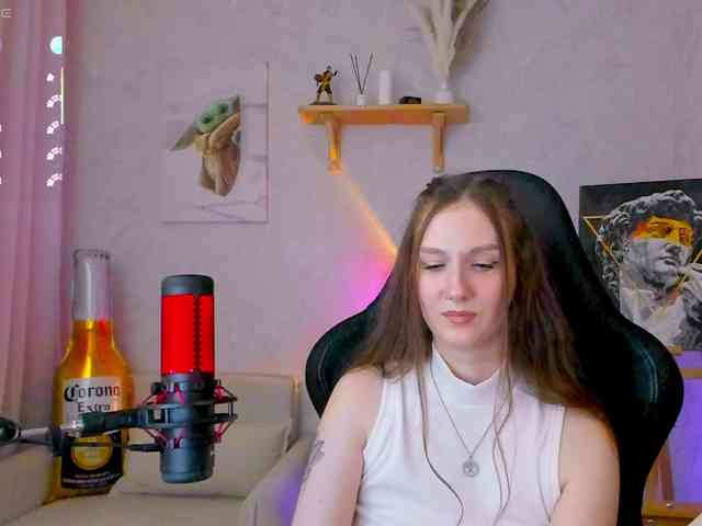 KiraRumGirl webcam