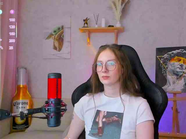 KiraRumGirl webcam