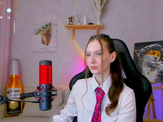 KiraRumGirl webcam