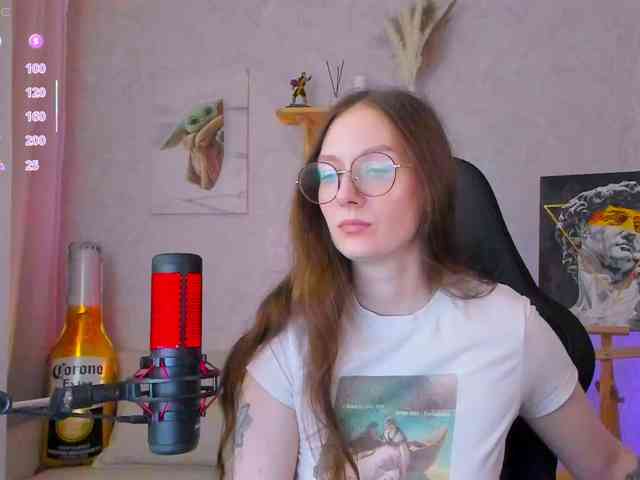 KiraRumGirl webcam