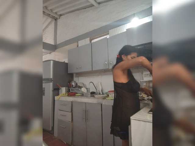 flacapaola11 live cam preview