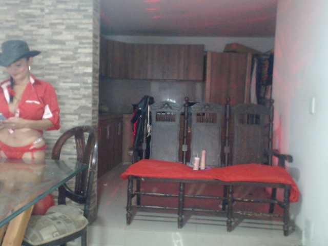 flacapaola11 live cam on BongaCams