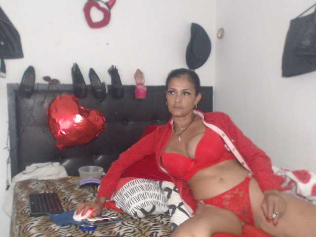 flacapaola11 live cam preview
