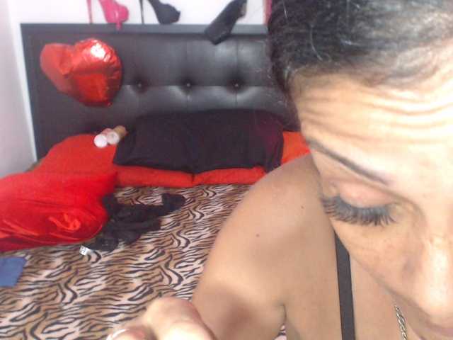 flacapaola11 live cam on BongaCams