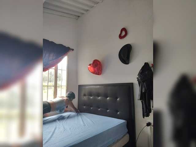 flacapaola11 live cam on BongaCams