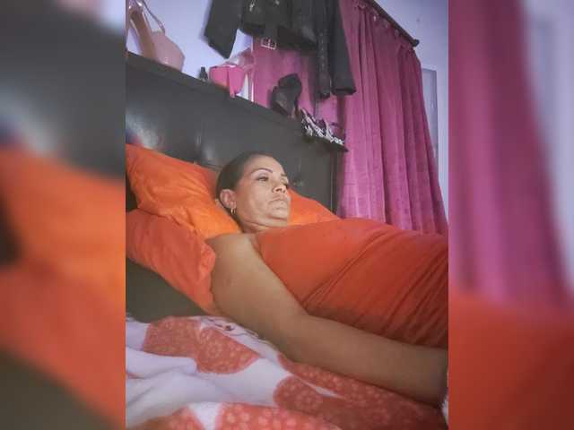 flacapaola11 live cam on BongaCams