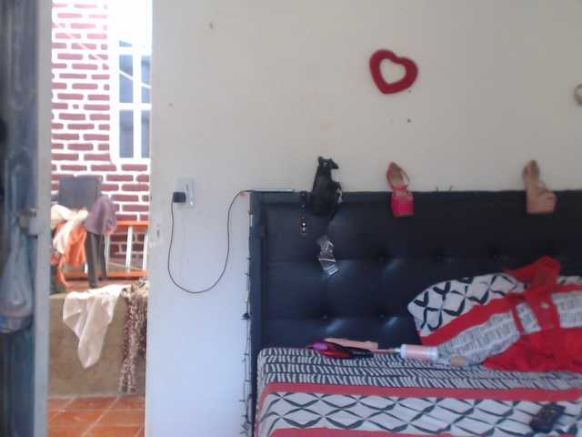 flacapaola11 live cam on BongaCams