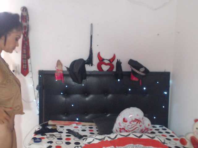 flacapaola11 live cam preview