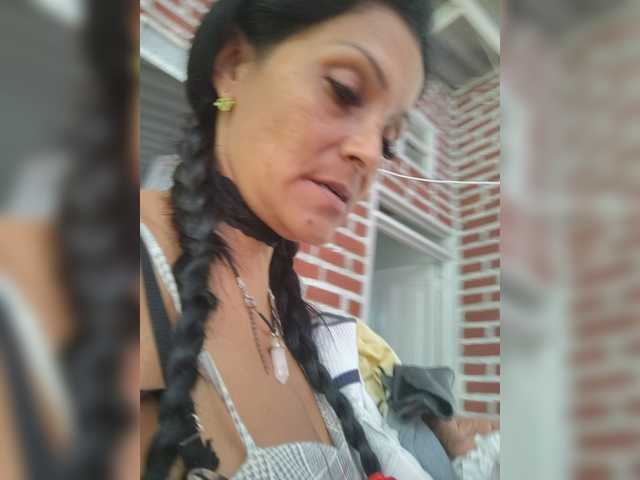 flacapaola11 live cam on BongaCams