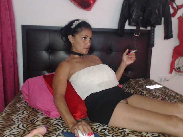 flacapaola11 live cam on BongaCams