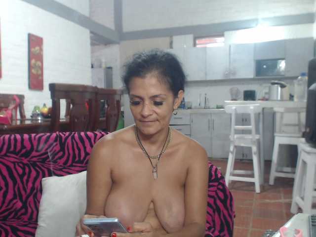 flacapaola11 — live female cam