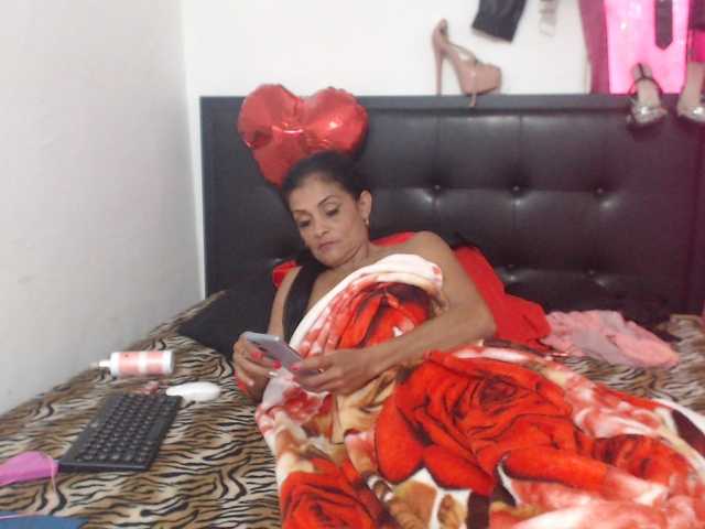 flacapaola11 live webcam show
