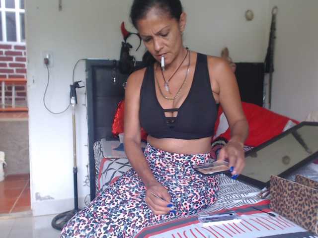 flacapaola11 live cam on BongaCams