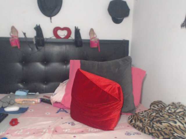flacapaola11 live cam on BongaCams