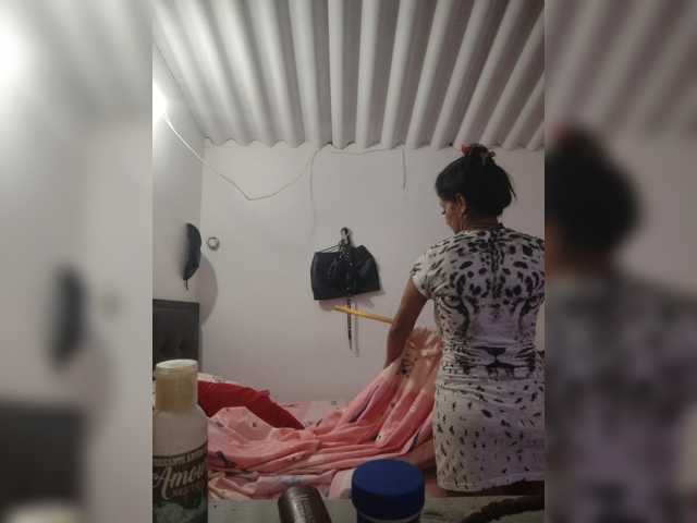 flacapaola11 live cam on BongaCams