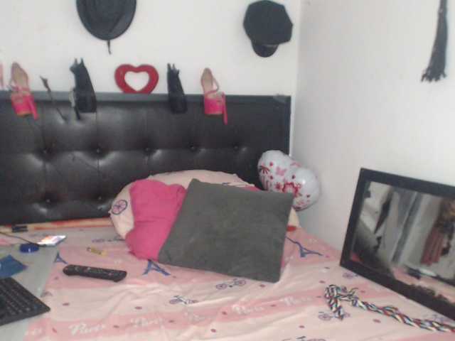 flacapaola11 live cam on BongaCams