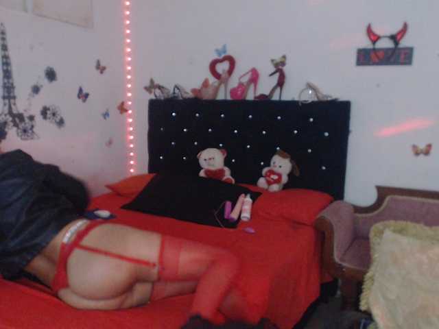 flacapaola11 live cam on BongaCams