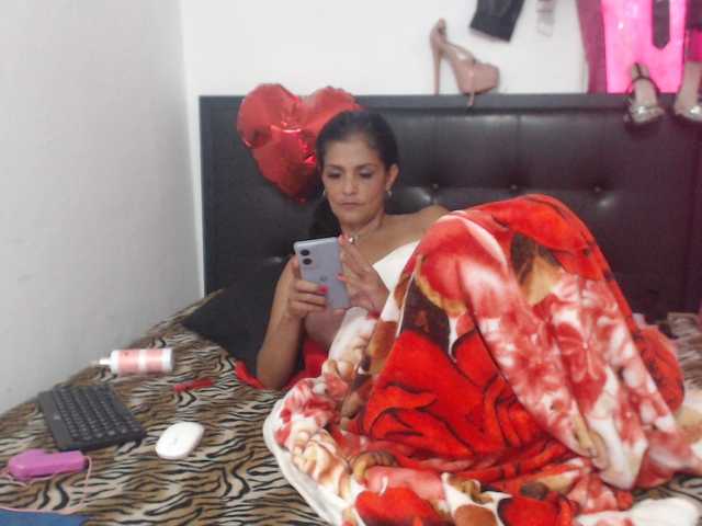flacapaola11 live webcam show