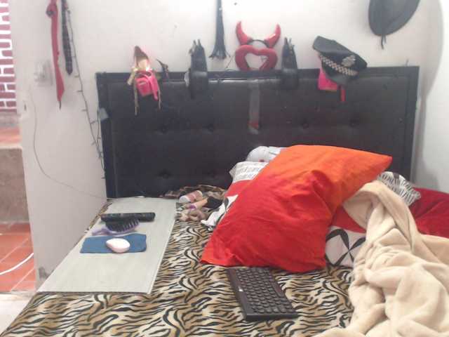 flacapaola11 live cam on BongaCams