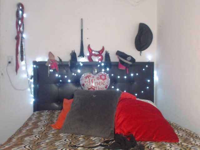 flacapaola11 live cam