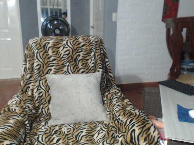 flacapaola11 live cam on BongaCams