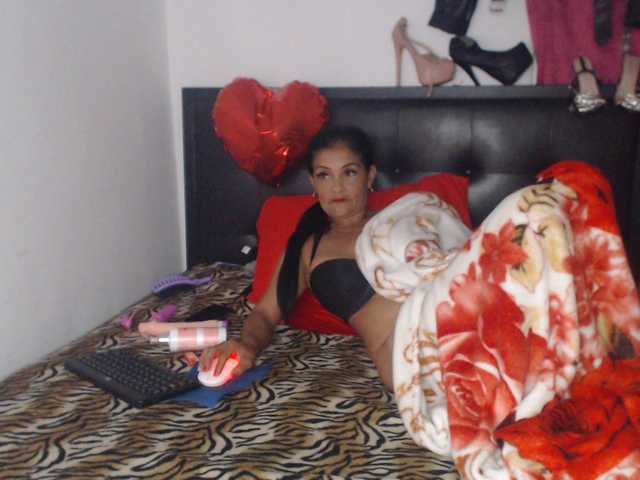 flacapaola11 live webcam show