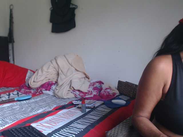 flacapaola11 live cam on BongaCams