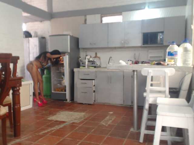 flacapaola11 live cam preview