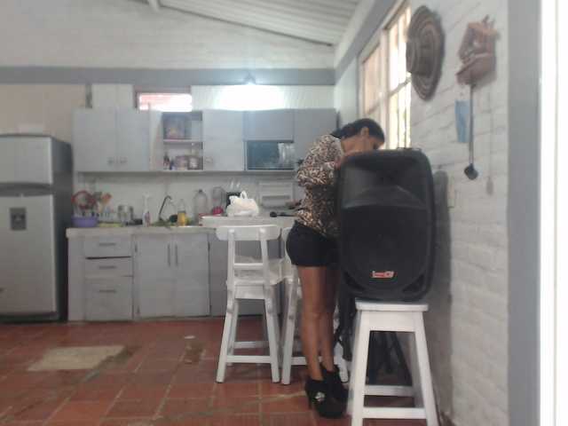 flacapaola11 — live female cam