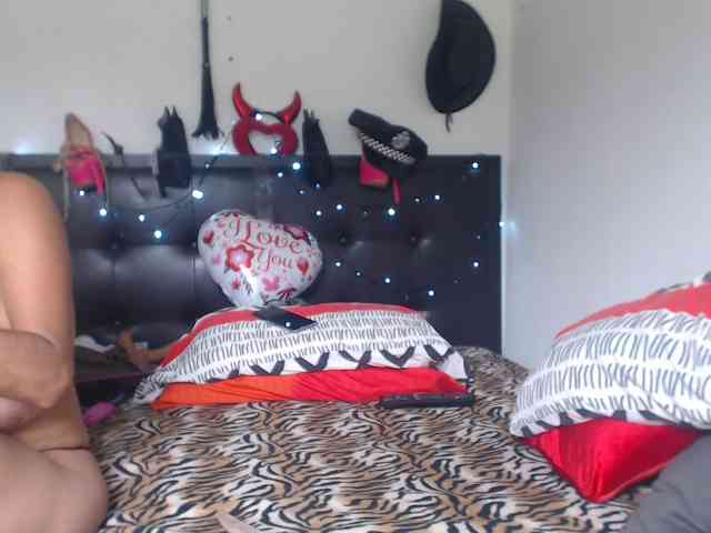 flacapaola11's webcam live show