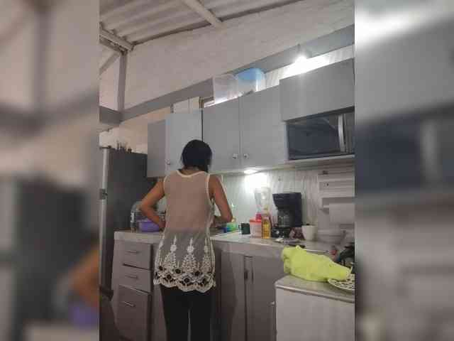 flacapaola11 Live Webcam on BongaCams