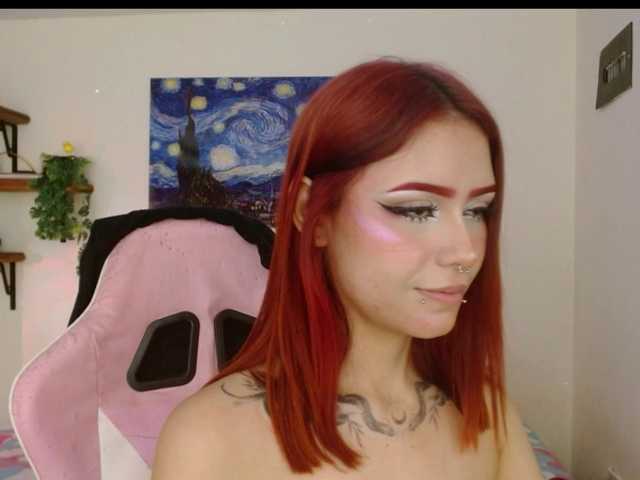 Aliice-Taylor live cam on BongaCams
