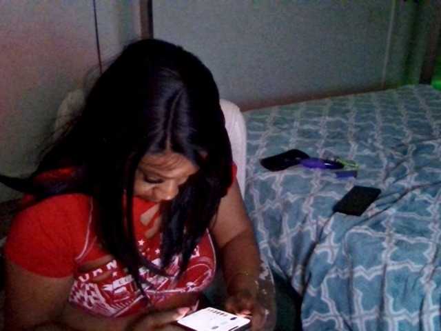 Yasminepretty Live Cam on BongaCams